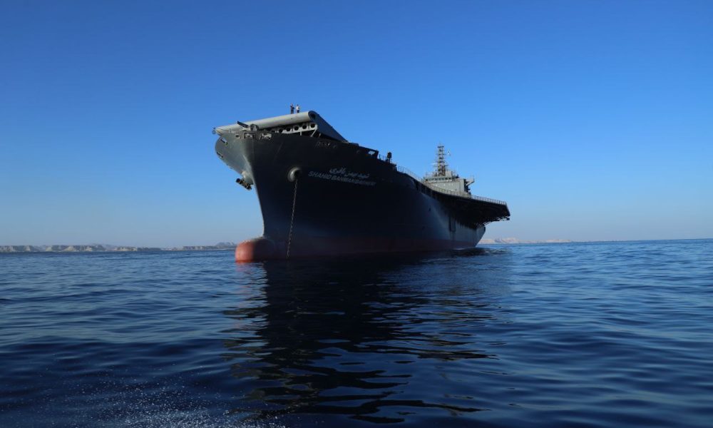 تصاویری از نخستین ناو پهپادبر ایران